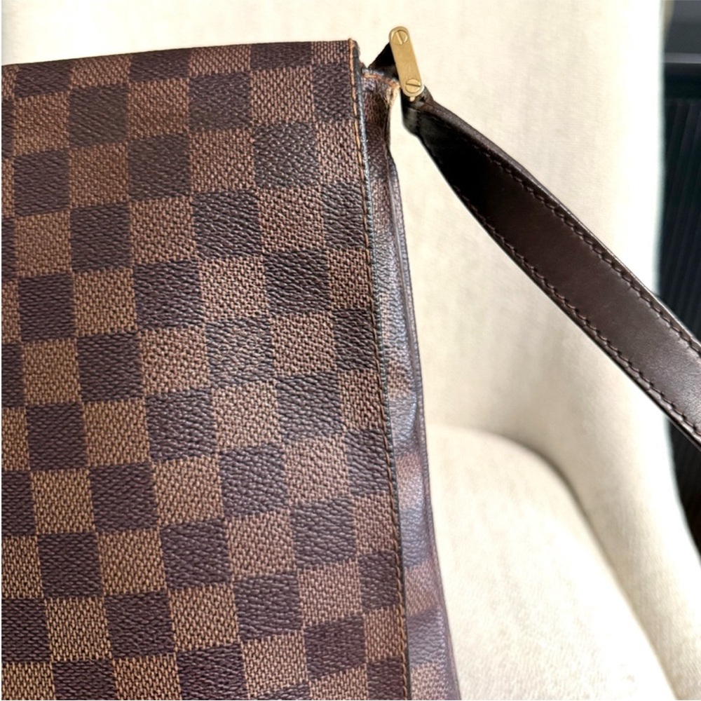 Authentic Louis Vuitton Musette in Damier Ebene shoulder bag brown N51302 - Picture 6 of 16